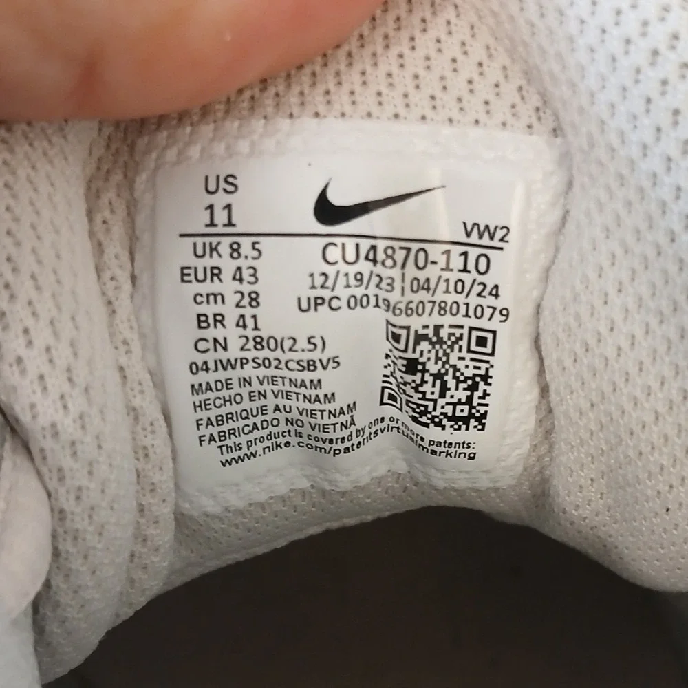 Nike Air Max AP Women 11 Sail Gold Low Top Athletic Shoes Sneakers CU4870-110